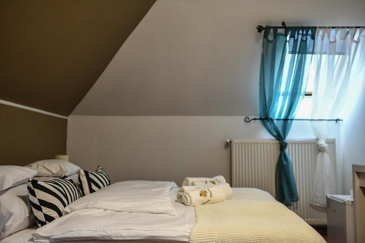E-Vasko Panzio Borpince Bed & Breakfast Tokaj Luaran gambar